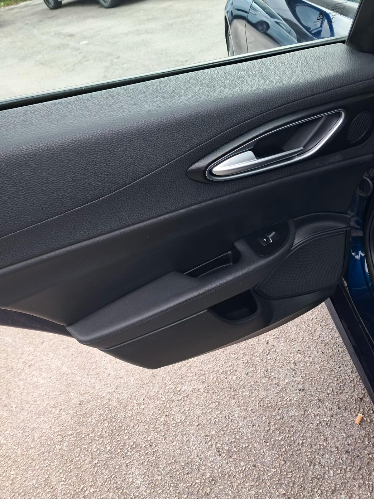 Alfa Romeo Giulia 2.2 Turbodiesel 150 CV AT8 Super