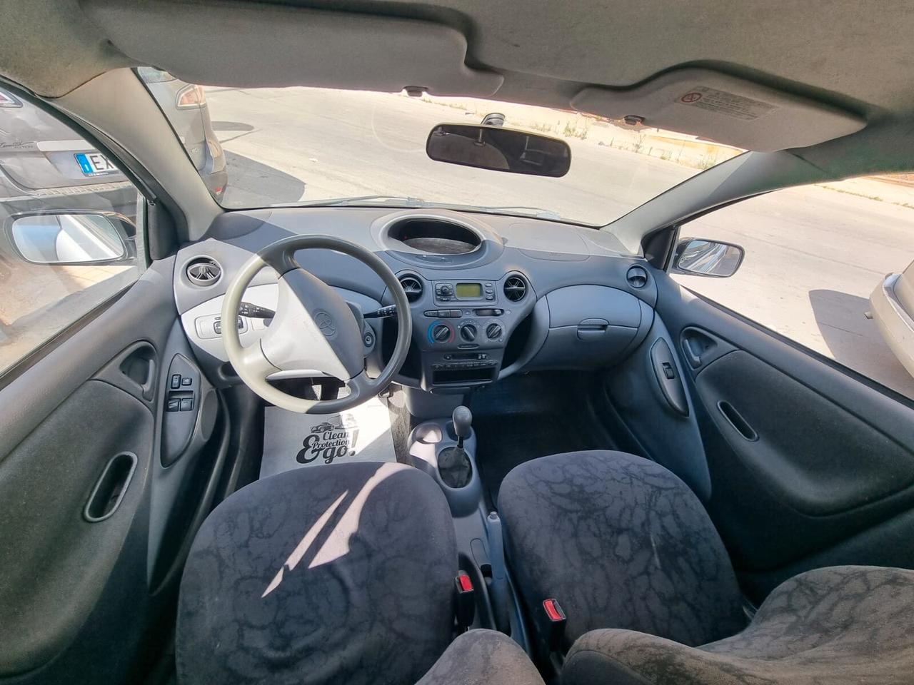 Toyota Yaris 1.4 tdi D-4D cat 5 porte