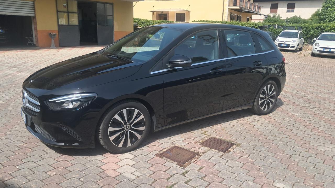 Mercedes-benz B 180 d Automatic Sport