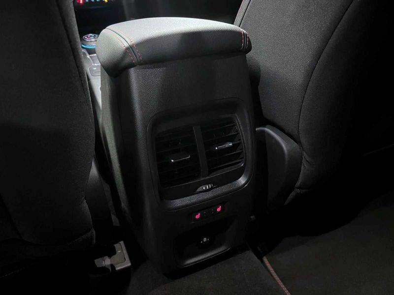 Ford Kuga 2.0 EcoBlue 120 CV aut. 2WD ST-Line Camera 18" Led Winter Pack