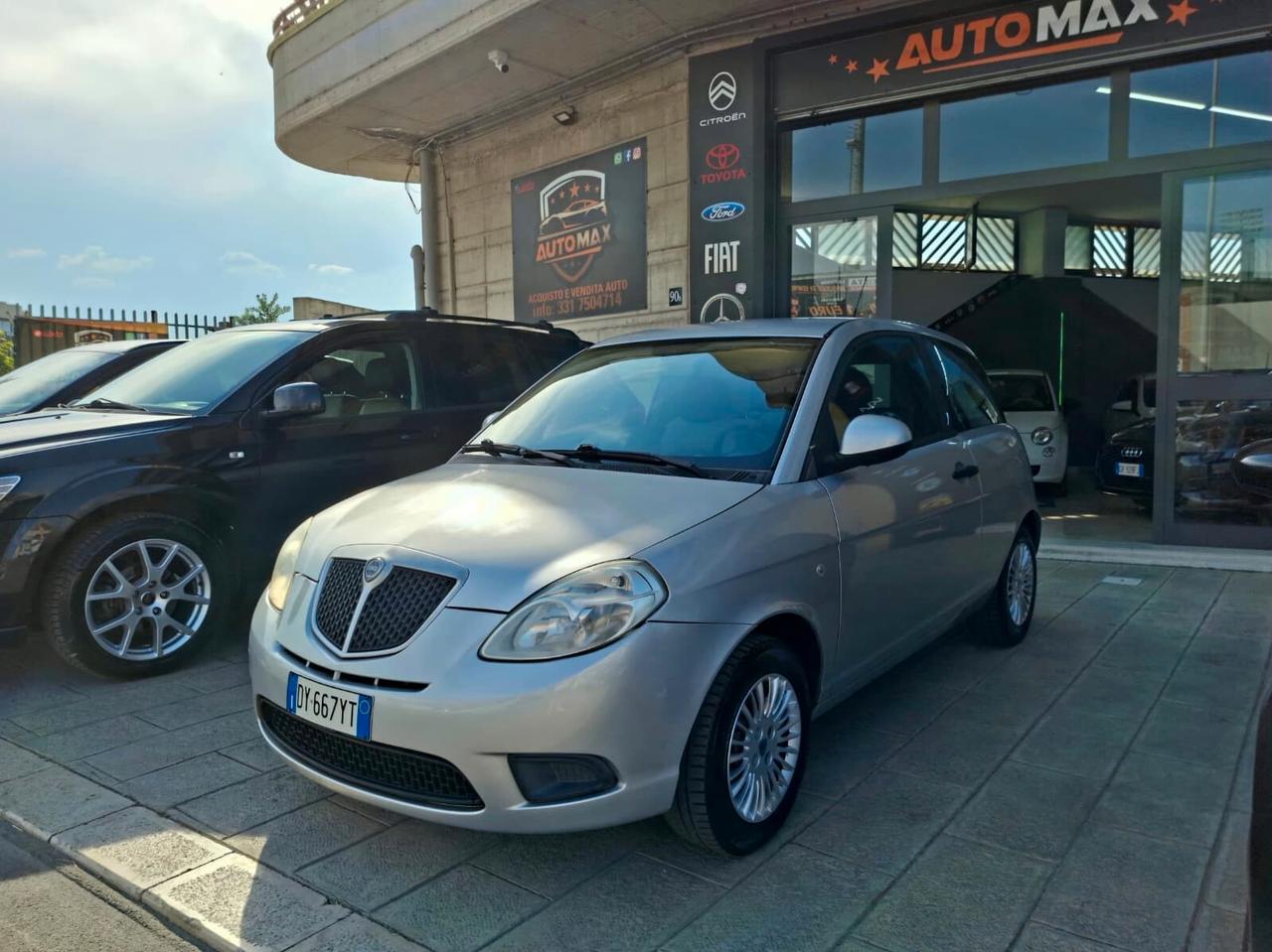 Lancia Ypsilon 1.4 60cv Oro 2010