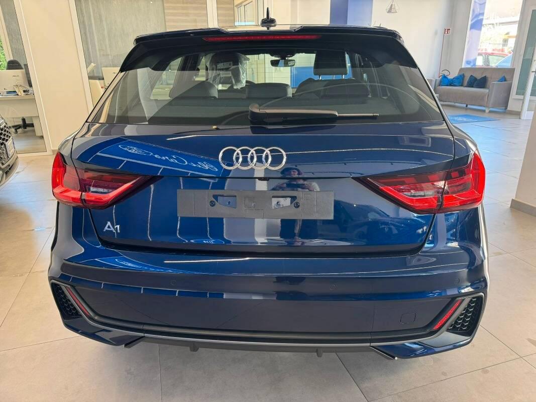 Audi A1 30 1.0 tfsi S line edition 116cv