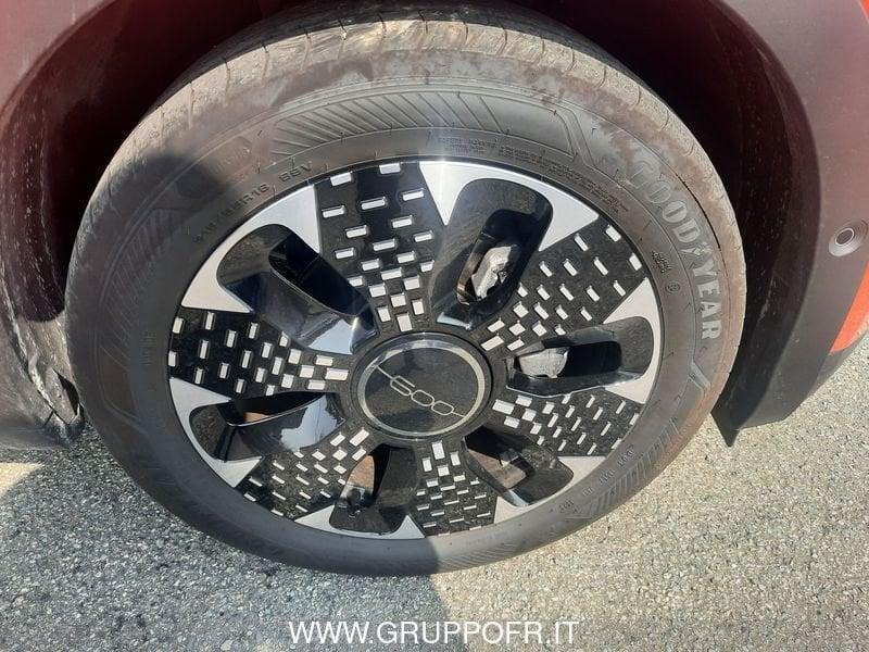 FIAT 600e La Prima