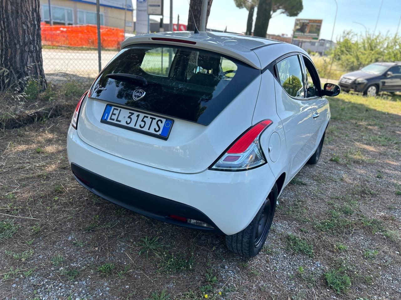 Lancia Ypsilon 1.2 69CV *GPL VALIDO 2027*NEOPATENTATI*