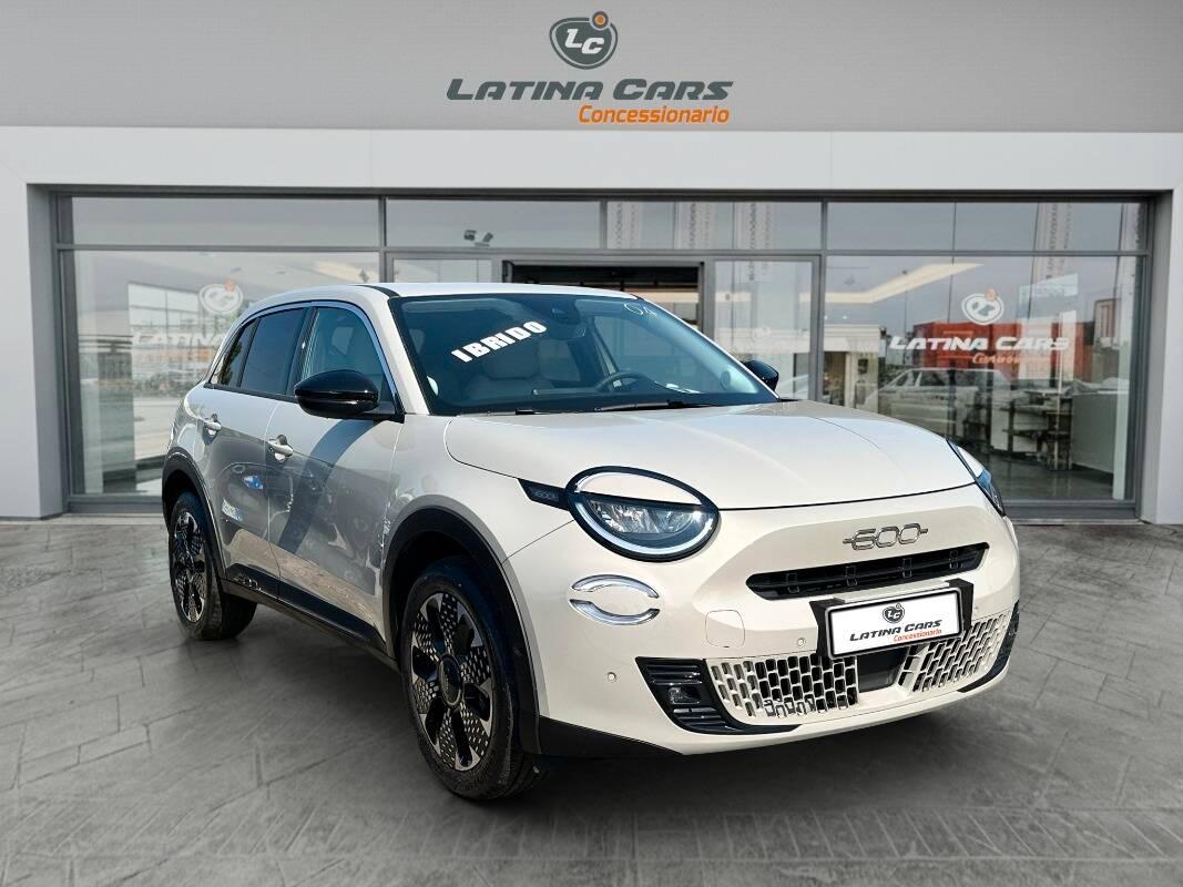 Fiat 600 1.2 hybrid La Prima 110cv AUTOM E TELECAMERA