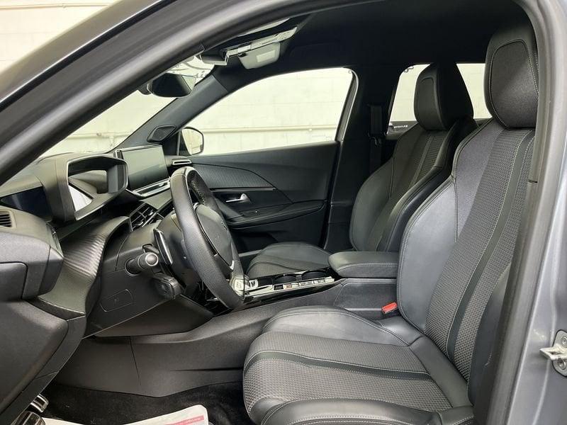 Peugeot 2008 BlueHDi 130 EAT8 GT Line S&S aut. Tua 239,00 al mese