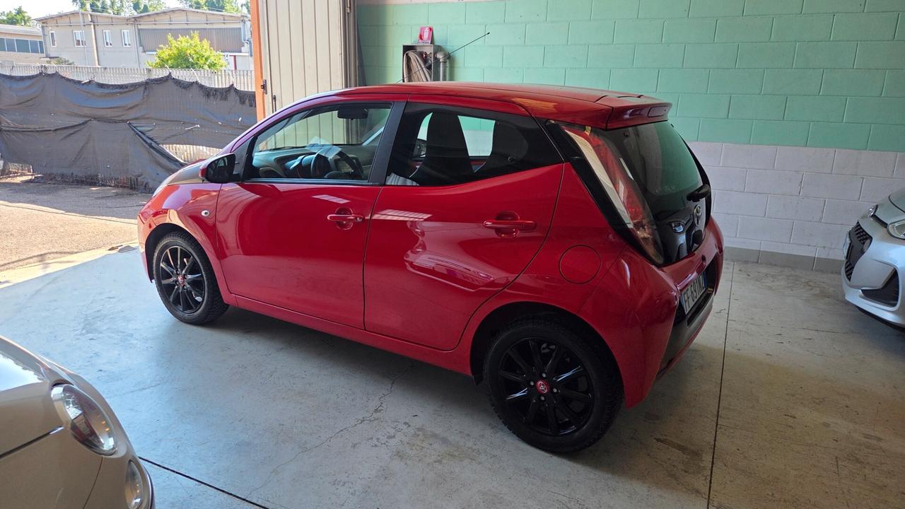 Toyota Aygo 1.0 VVT-i 69 CV UNICO PROPRIETARIO KM 48.000