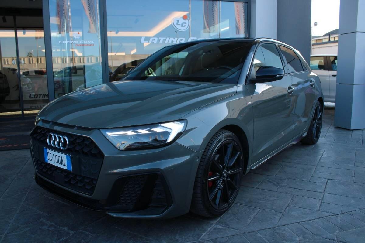 Audi A1 25 1.0 tfsi Identity Black s-tronic con CarPlay