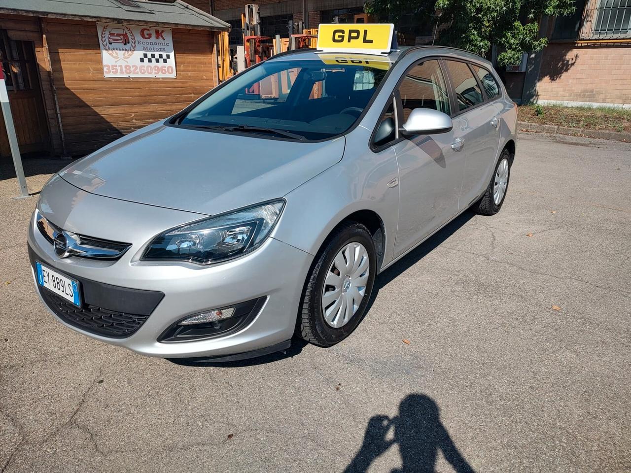 Opel Astra 1.4 140CV Sports Tourer Cosmo, BENZINA\GPL CON SCADENZA 2035, OK NEOPATENTATI, GARANZIA L.12 MESI
