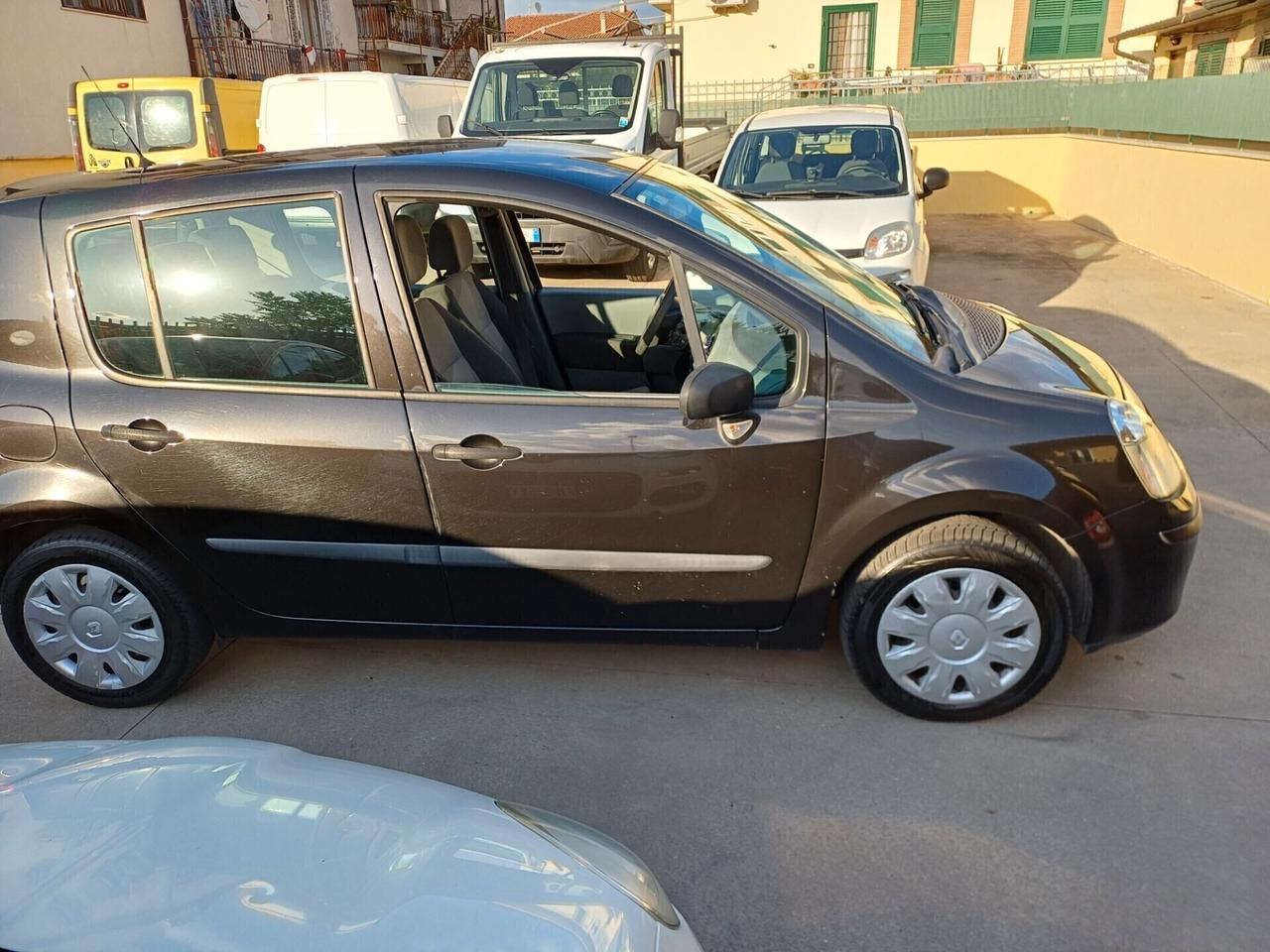 Renault Modus 1.5 dCi 85CV Dynamique