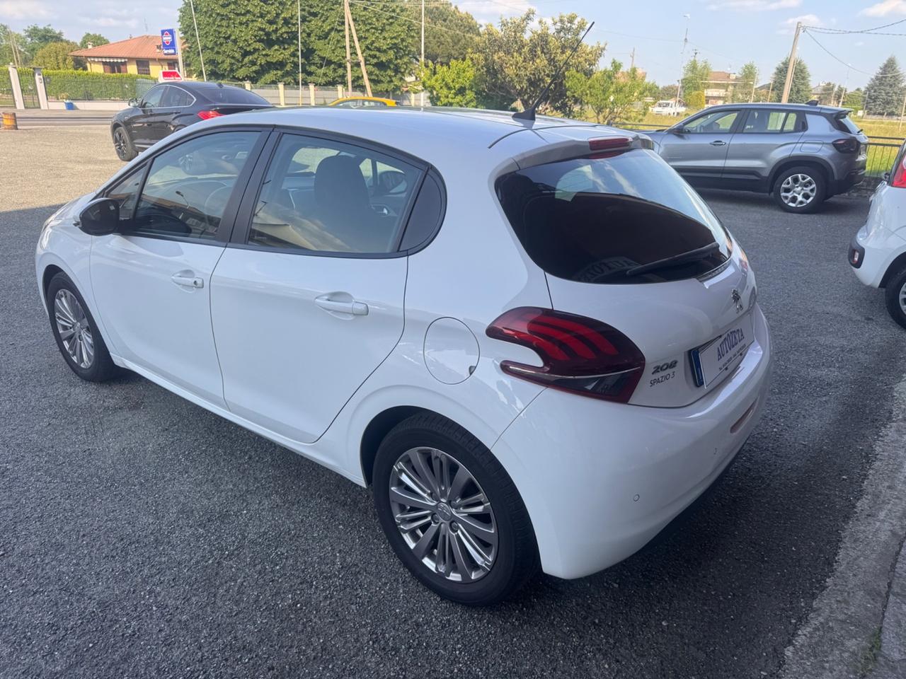 Peugeot 208 1.2 82 cv Active