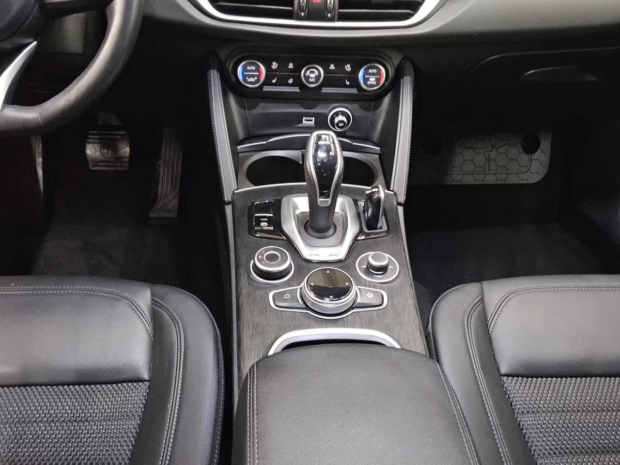 Alfa Romeo Stelvio 2.2 JTDM Super Q4 Pelle Navi Xeno
