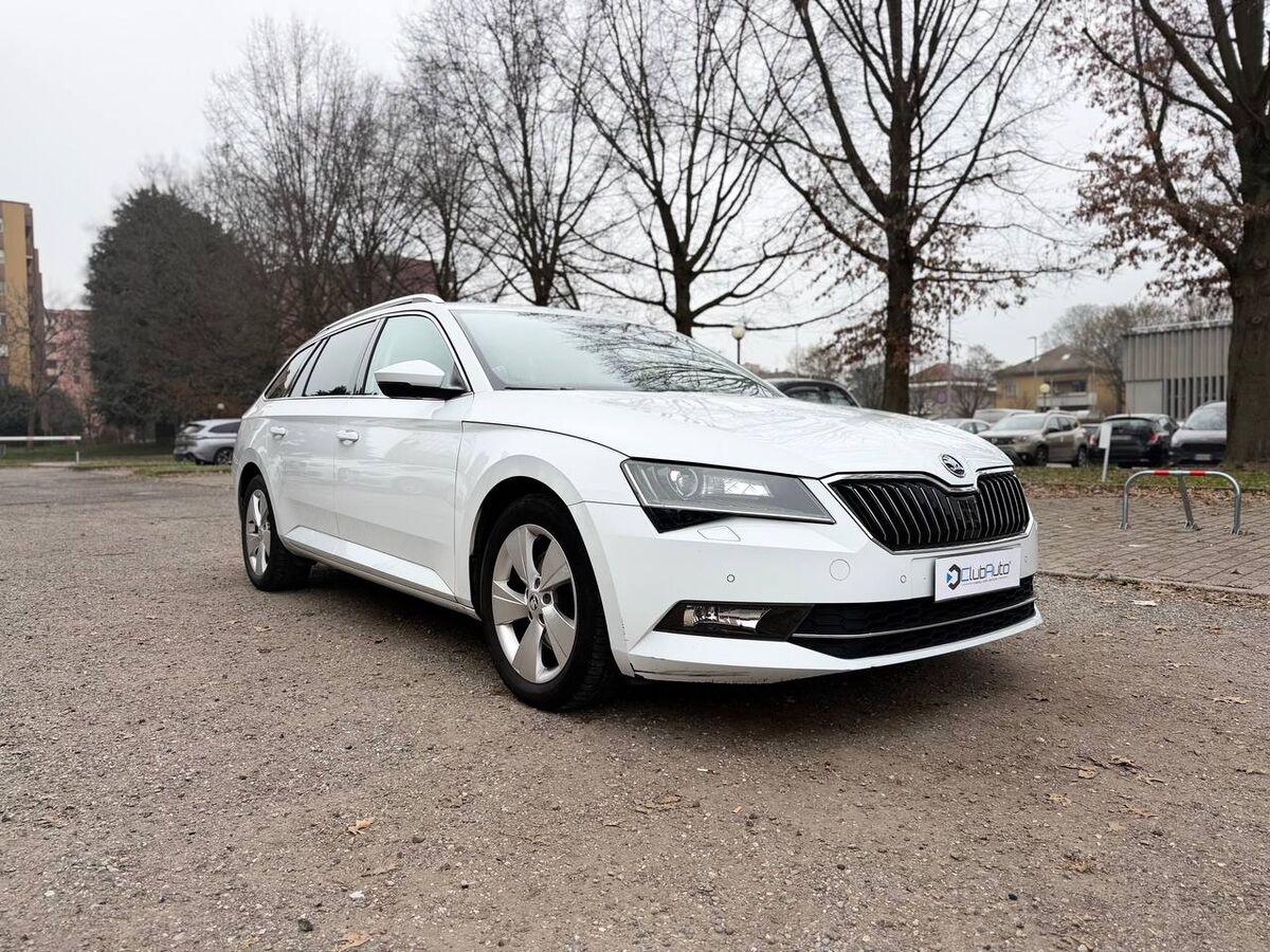 Skoda Superb Wagon Superb wagon 2.0 tdi Style 150cv dsg my18