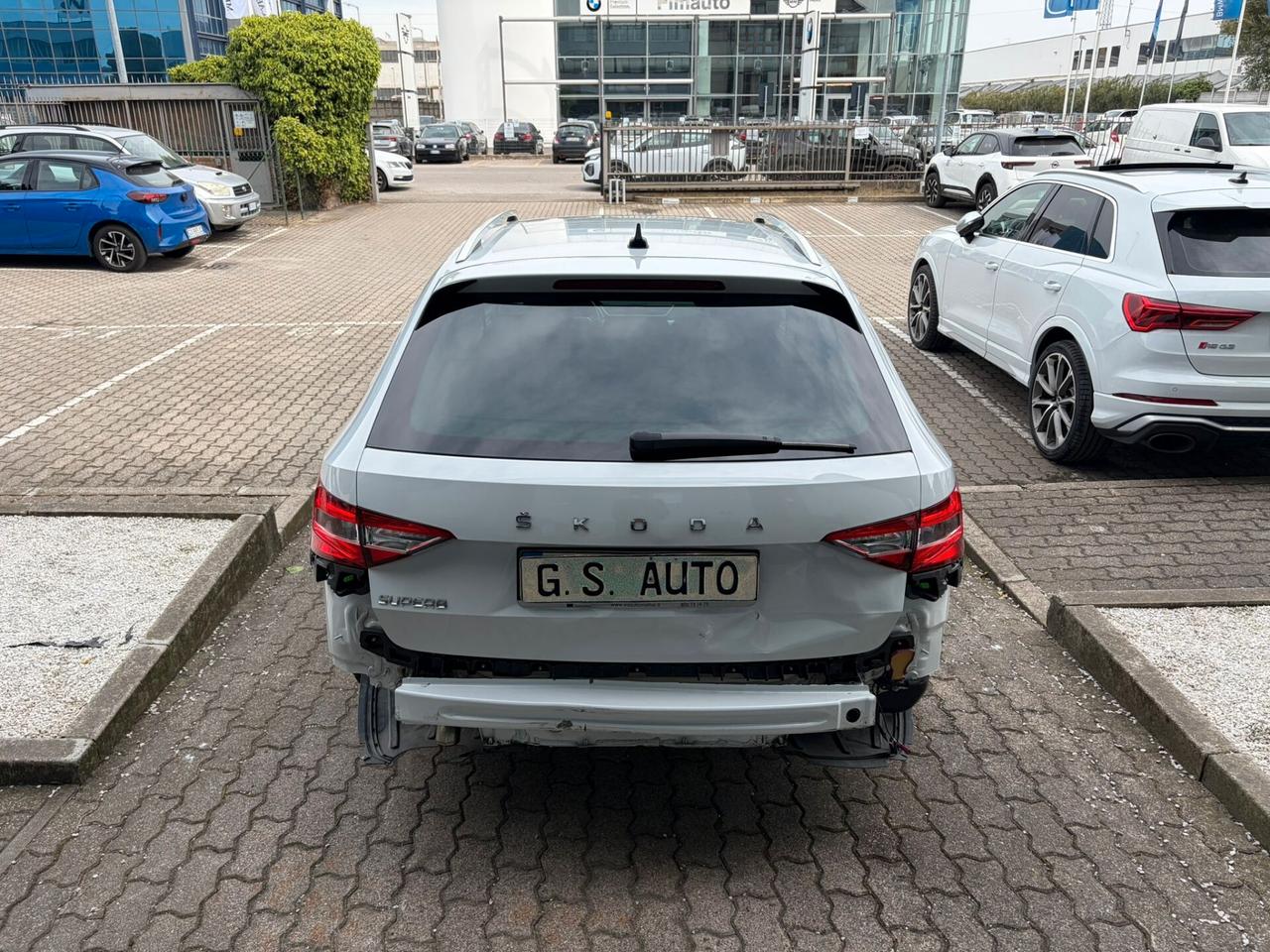 Skoda Superb Wagon 2.0 tdi evo Style 150cv dsg DANNEGGIATA