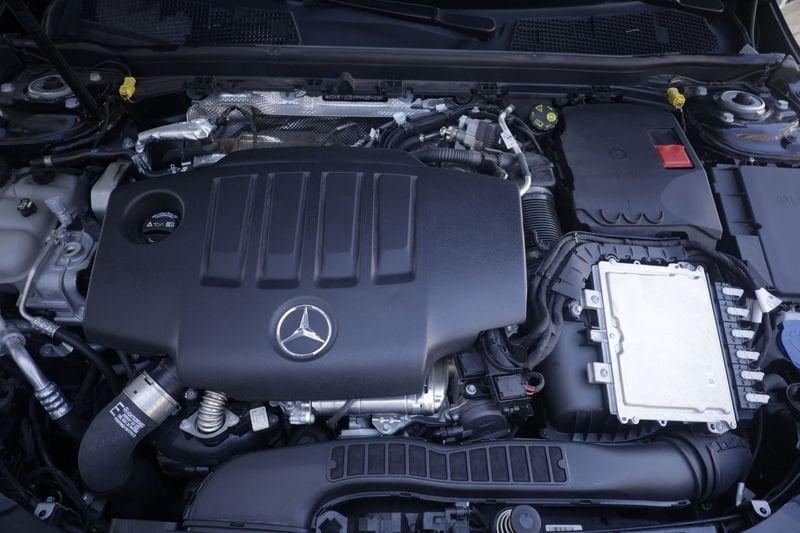 Mercedes-Benz CLA Mercedes-Benz CLA 200 d AMG Line Premium Plus Tetto Panoramico Unicoproprietario