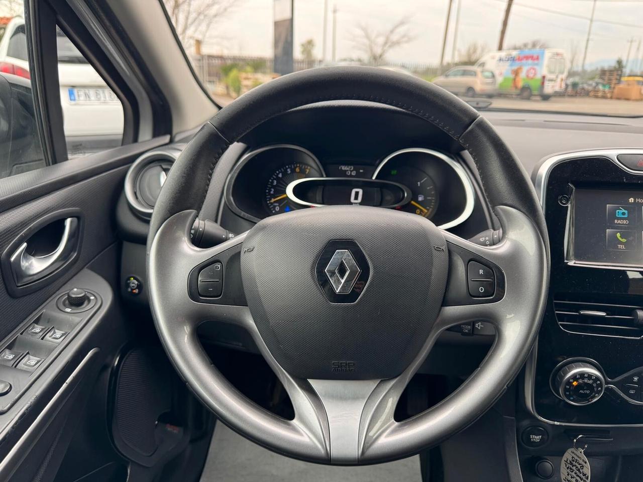 Renault Clio 1.2 GPL (SCADENZA 2035) 75CV 5P 2015