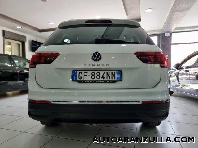 VOLKSWAGEN Tiguan NEW 2.0 TDI 150CV SCR DSG Life - Fari a Led