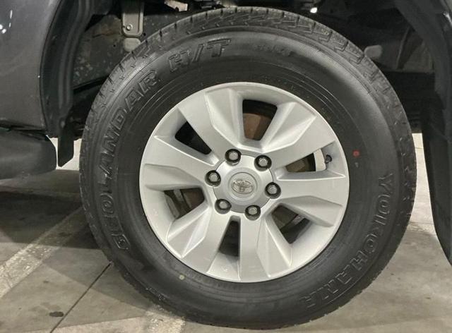 TOYOTA Hilux 2.4 D-4D 2WD 4 porte Double Cab Lounge