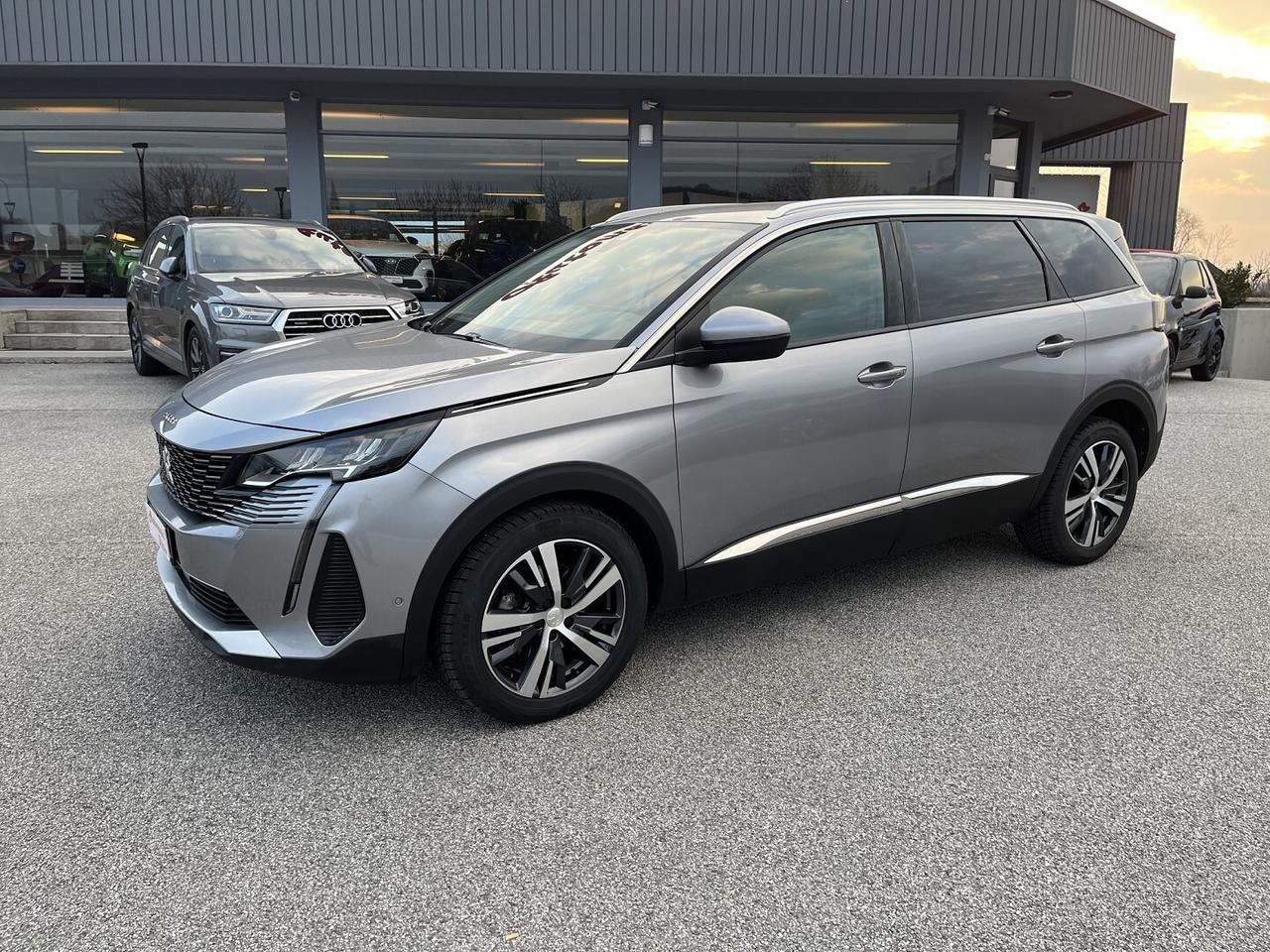 PEUGEOT 5008 1500 HDI 130 CV AUTOM. 7 POSTI