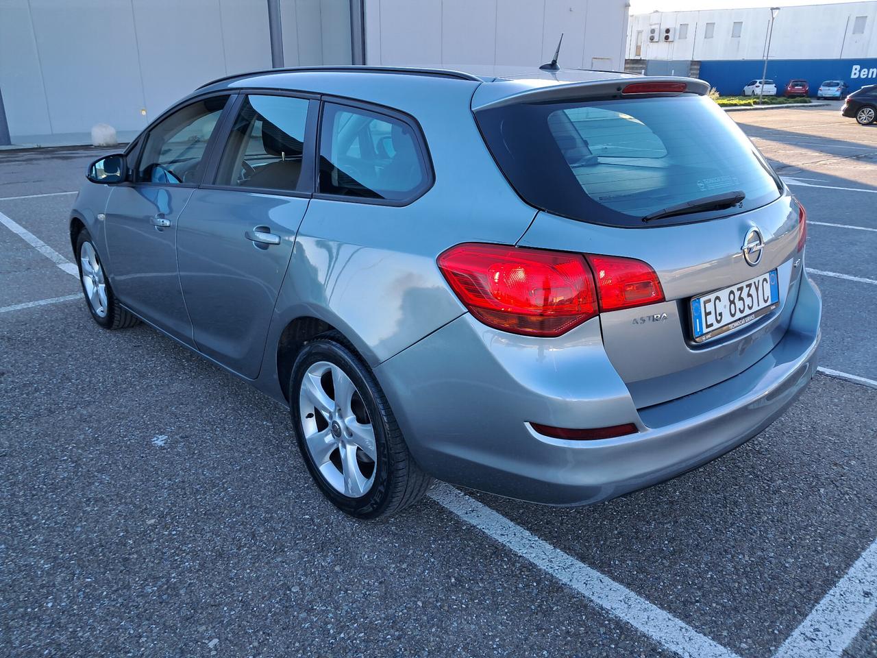 Opel Astra 1.7 CDTI 110CV Sports Tourer Elective