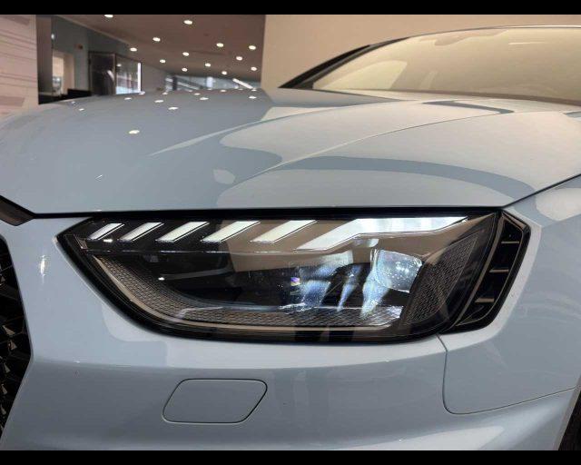 AUDI RS 4 Avant