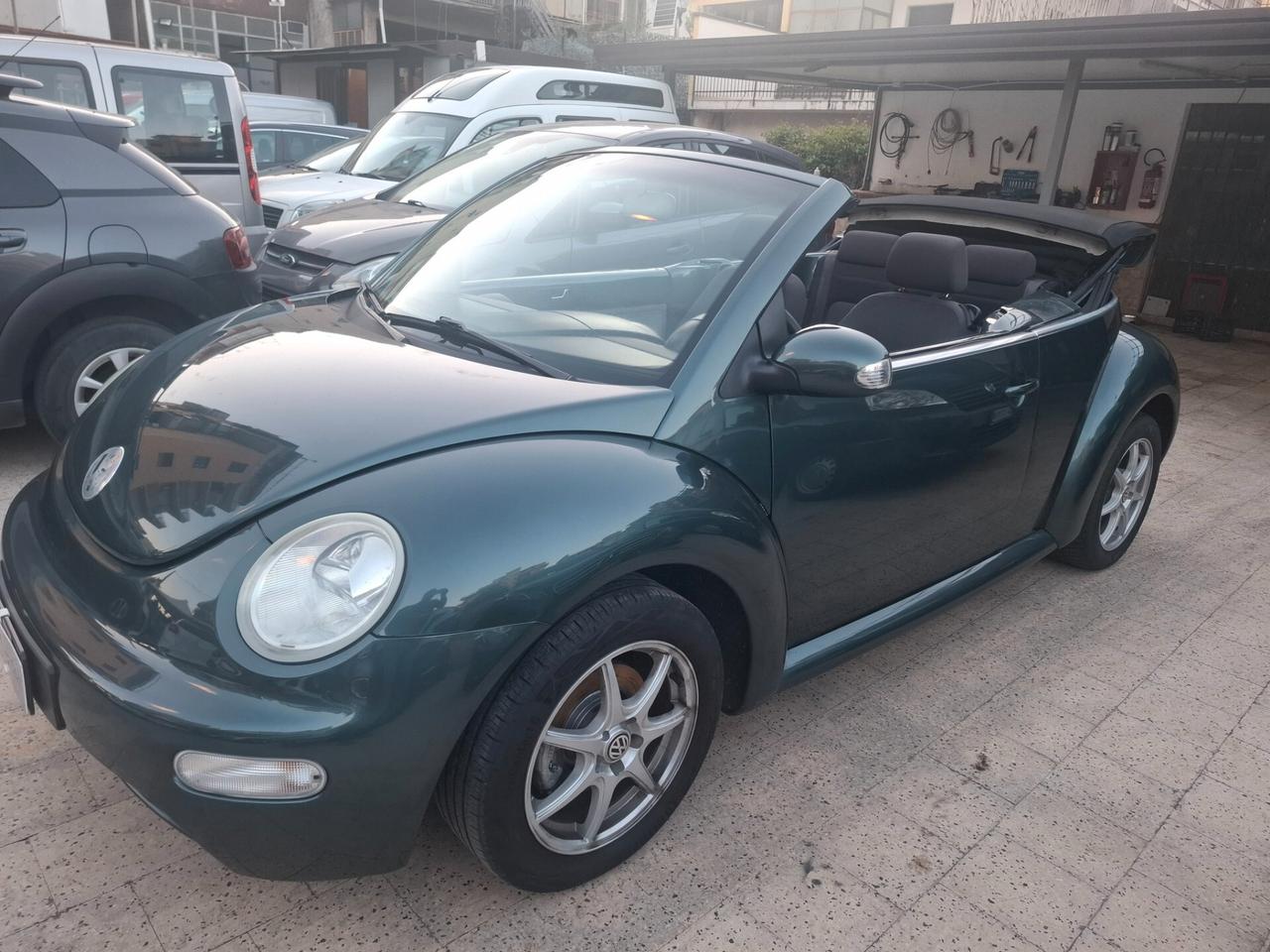 Volkswagen New Beetle 1.4 16V Cabrio
