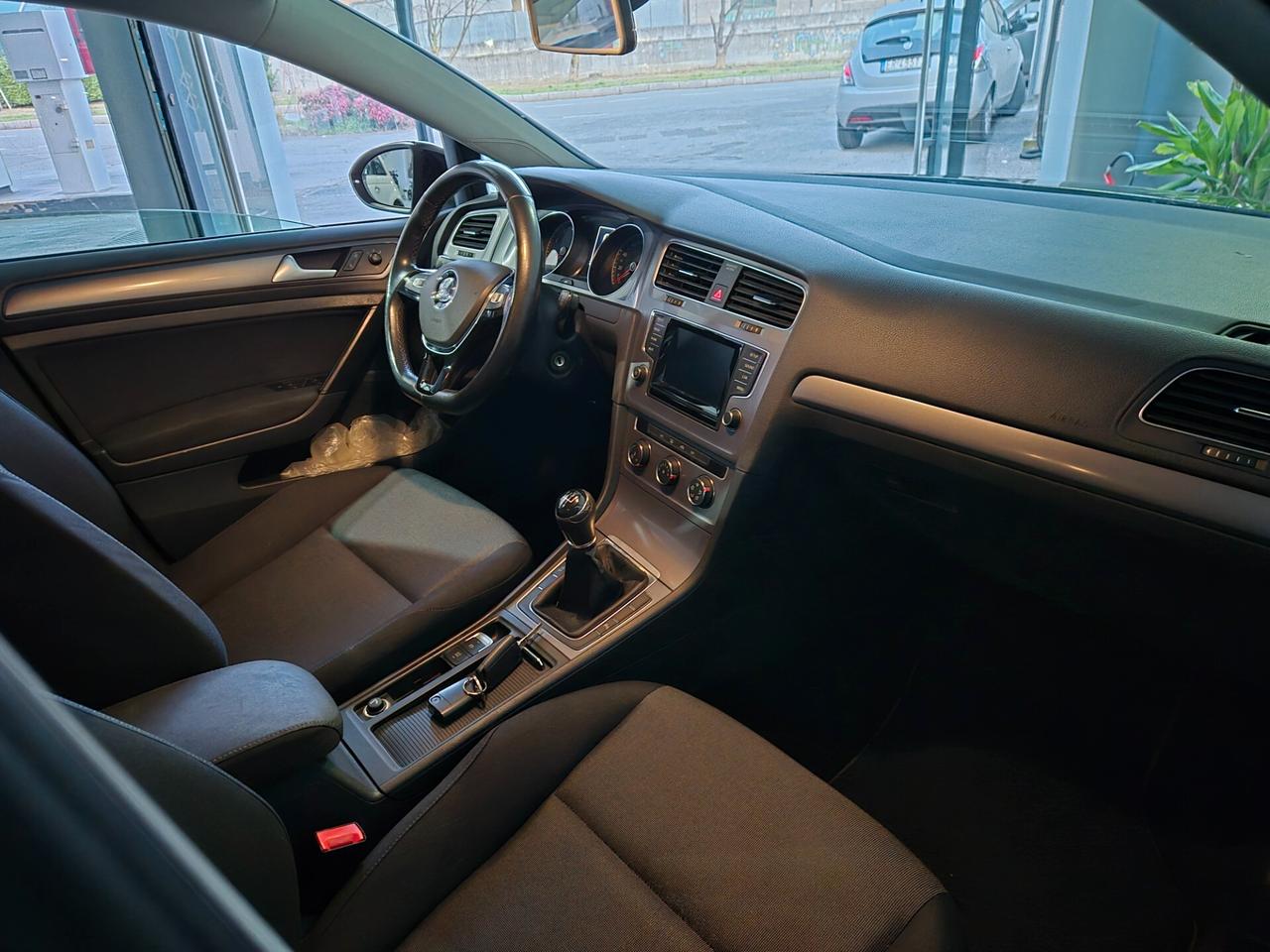 Volkswagen Golf 1.2 TSI 85 CV 5p. Neopatentati