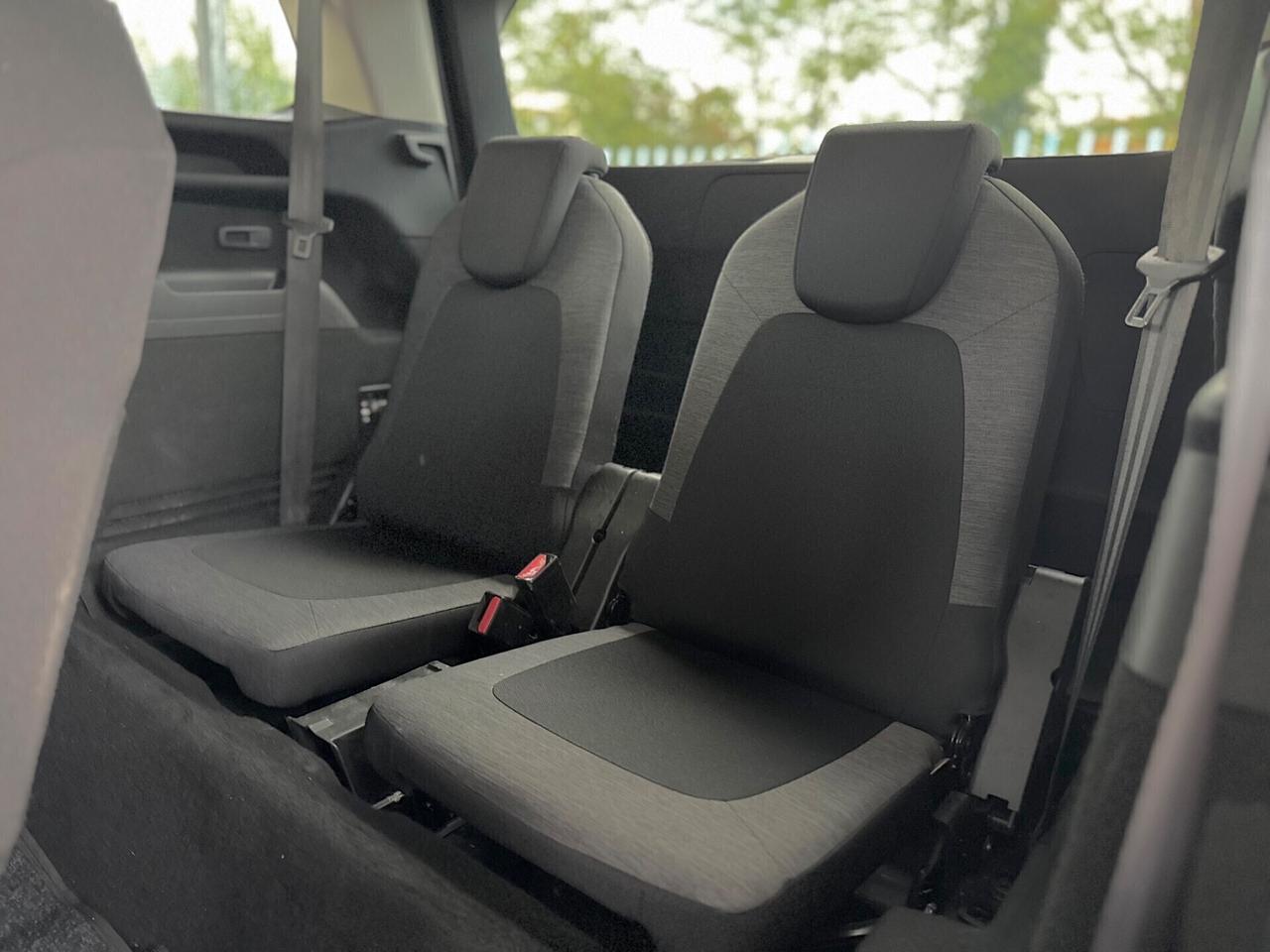 Citroen Grand C4 1.6(120CV) 7 POSTI