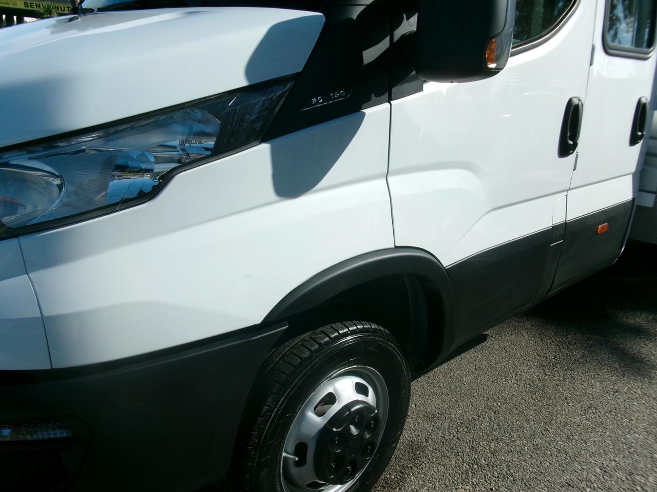 Iveco Daily 35C16 2.3 160CV **18000KM** DOP CABINA 7P CASSONE DA 4.20M PASSO 4100