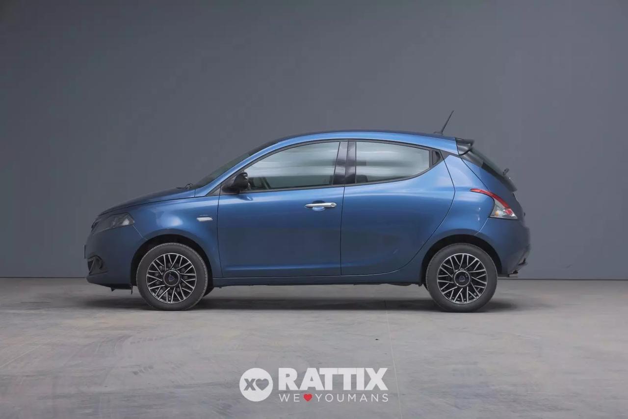 Lancia Ypsilon 1.0 Firefly Hybrid 70CV Platino