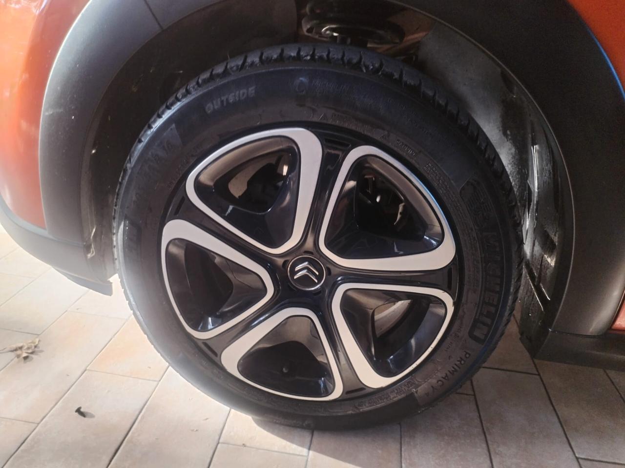 Citroen C3 PureTech 82 GPL Shine