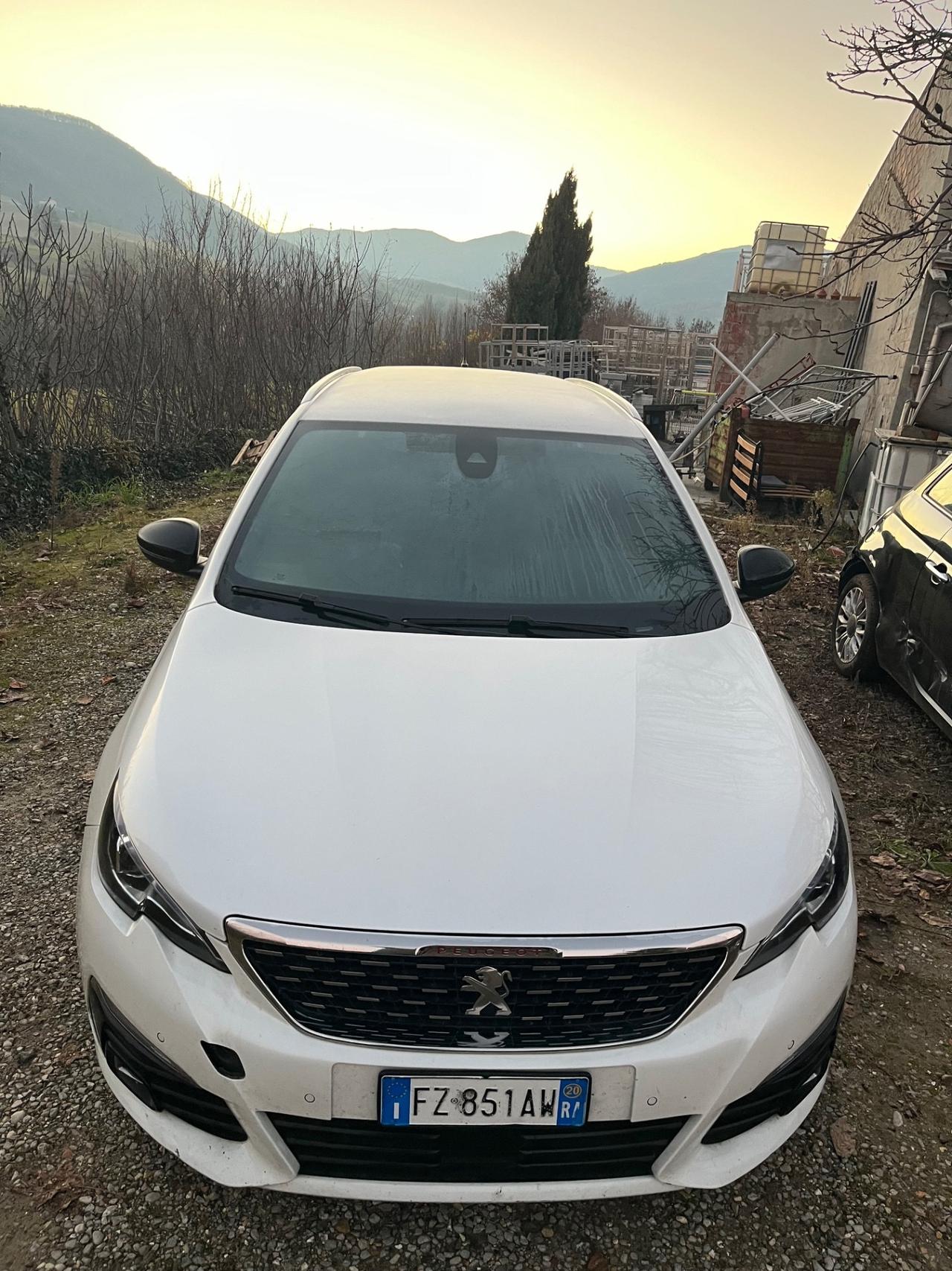 Peugeot 308 1.5HDi GT Line 2020 INCIDENTATA