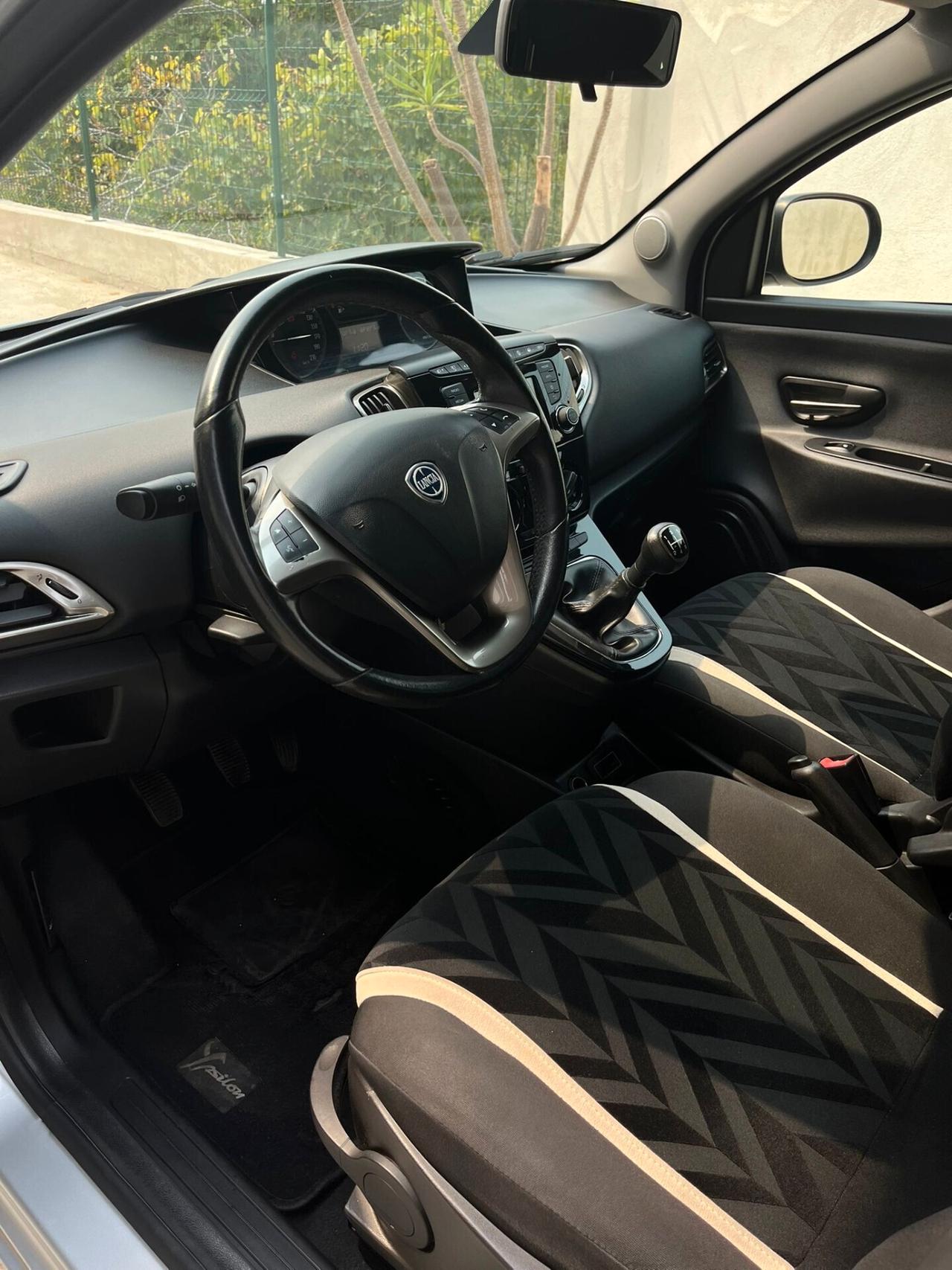 Lancia Ypsilon 1.3 MJT 16V 95 CV 5 porte S&S PLATINUM