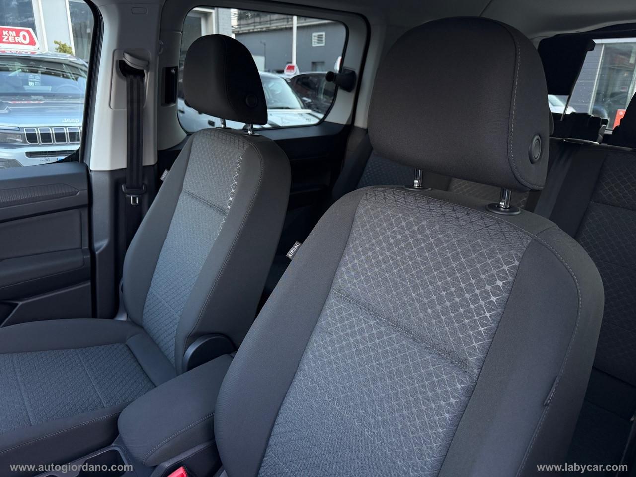 FORD Gr.Tourneo Connect 2.0 122 aut. Tit.