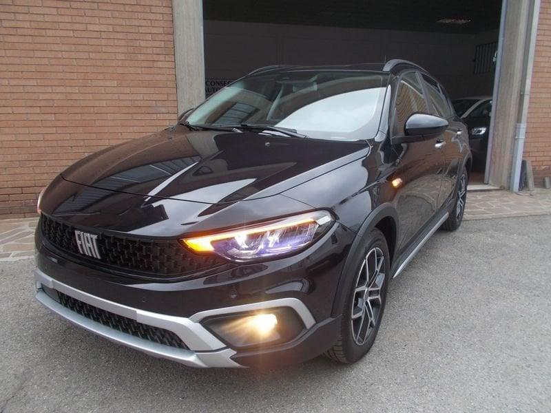FIAT Tipo Cross 1.5 T4 130cv Hybrid DCT Cross 338.7575187 MASSARI MARCO KM. ZERO