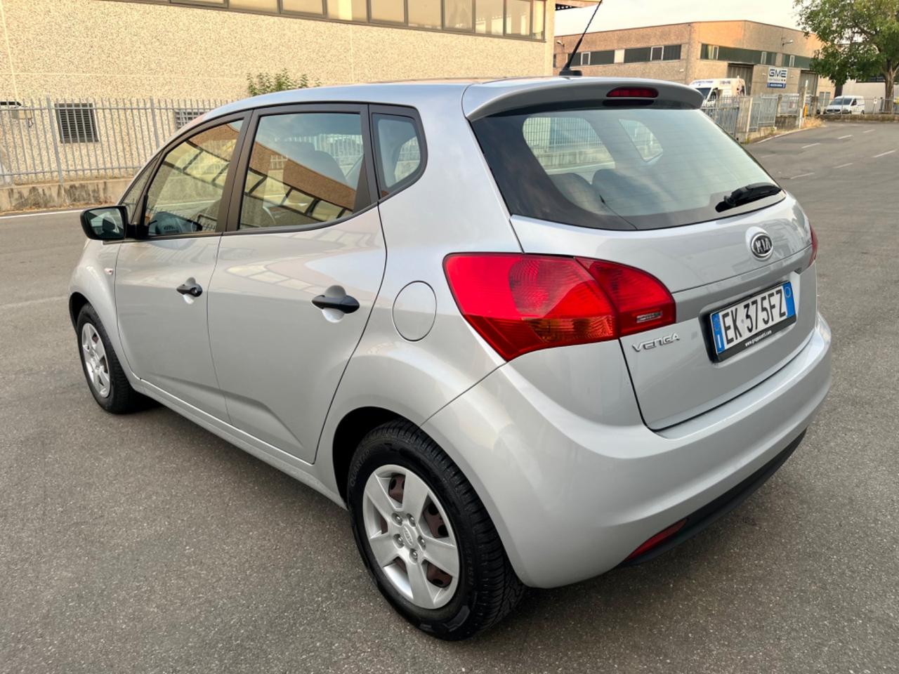 Kia Venga 1.4benz 2010 117.000km per neopatentati