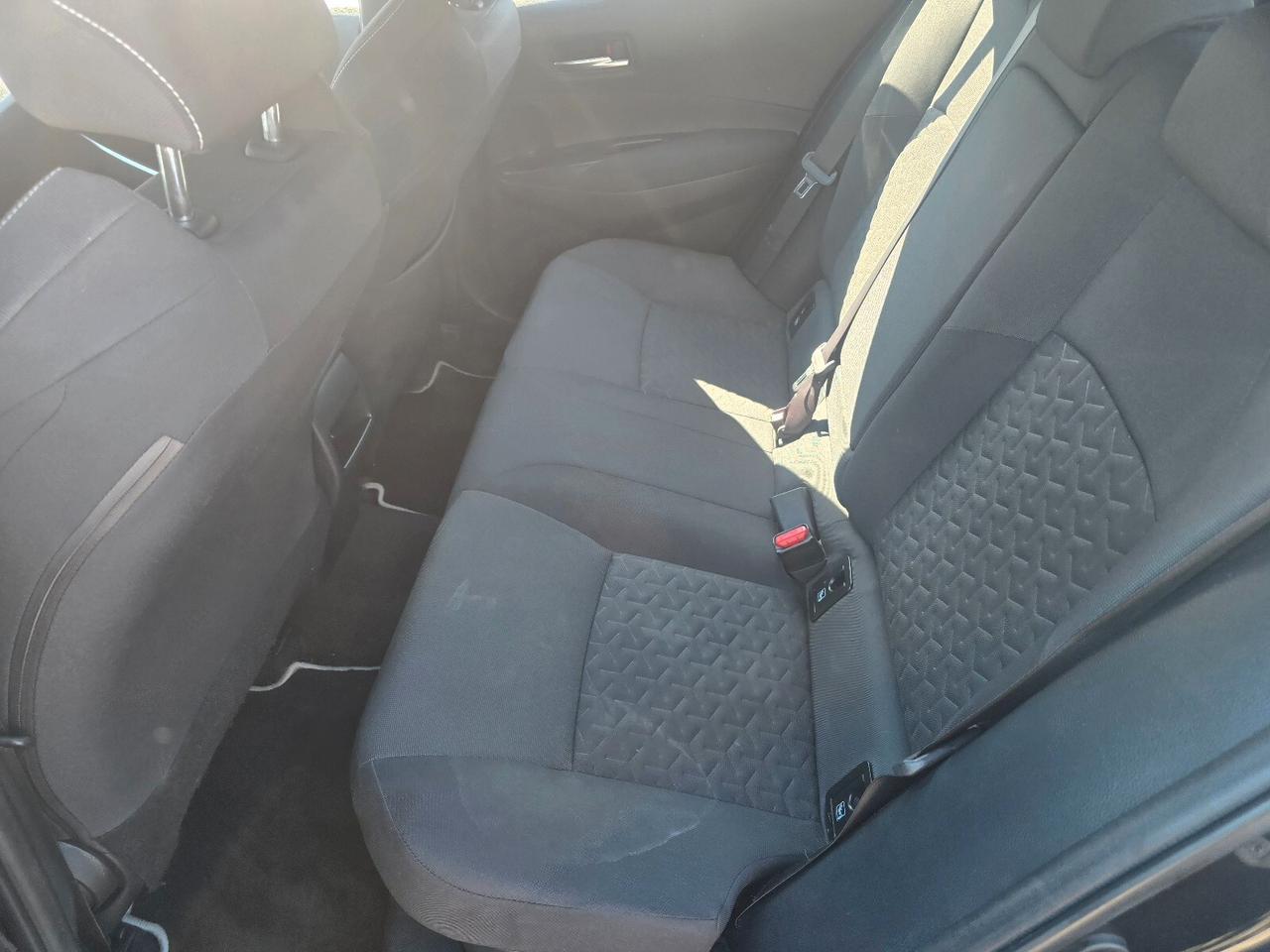 Toyota Corolla 1.8 Hybrid Business