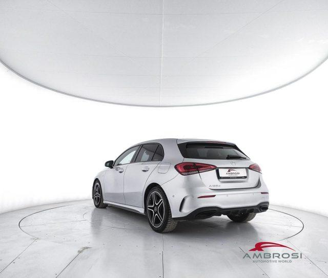MERCEDES-BENZ A 180 180 d Automatic Premium