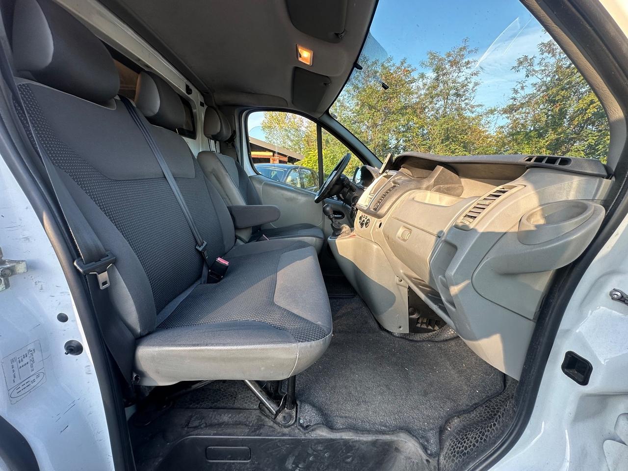 Opel Vivaro 2012 (170.000KM)