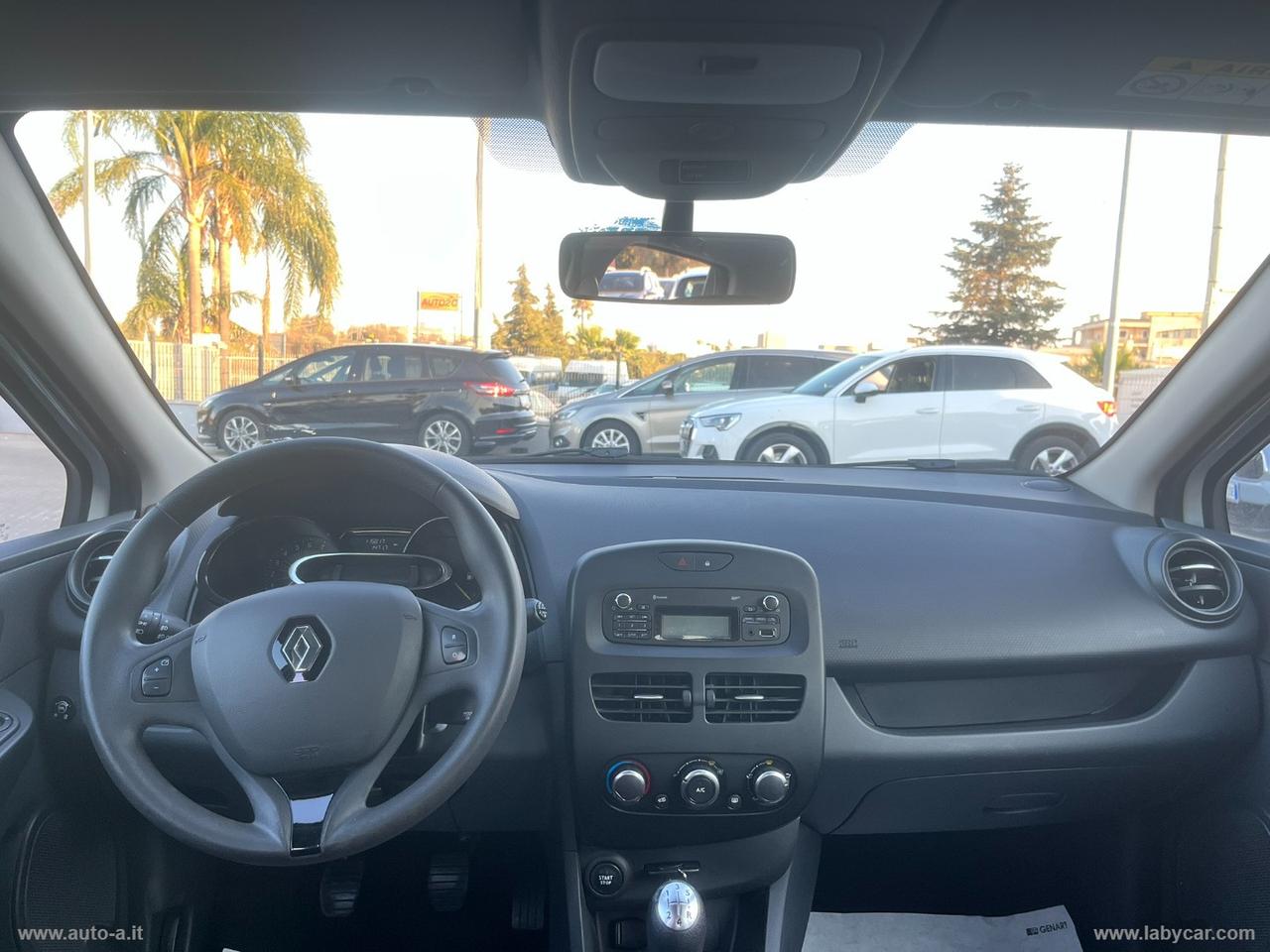 RENAULT Clio 1.2 75 CV 5p. Wave