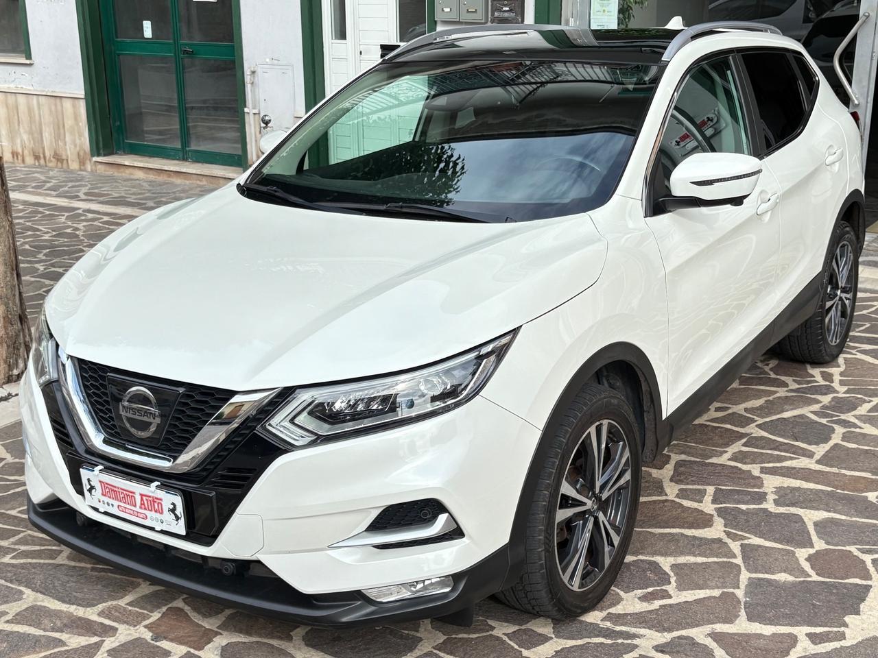 Nissan Qashqai 1.5dCi N-Connecta BIANCO PERLA FULL/LED