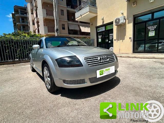 AUDI TT .