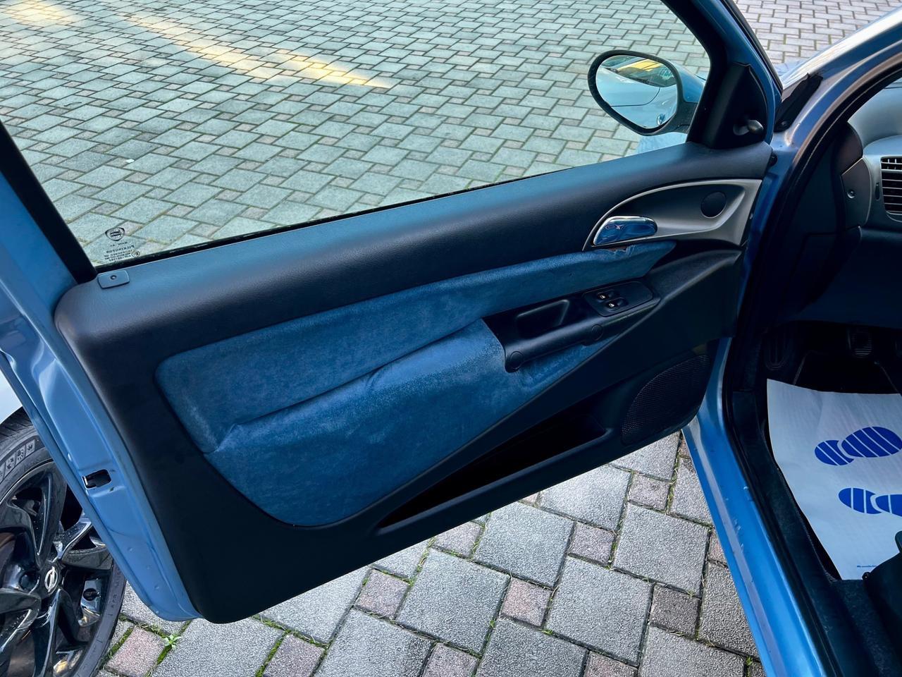Lancia Ypsilon 1.2 16V Argento