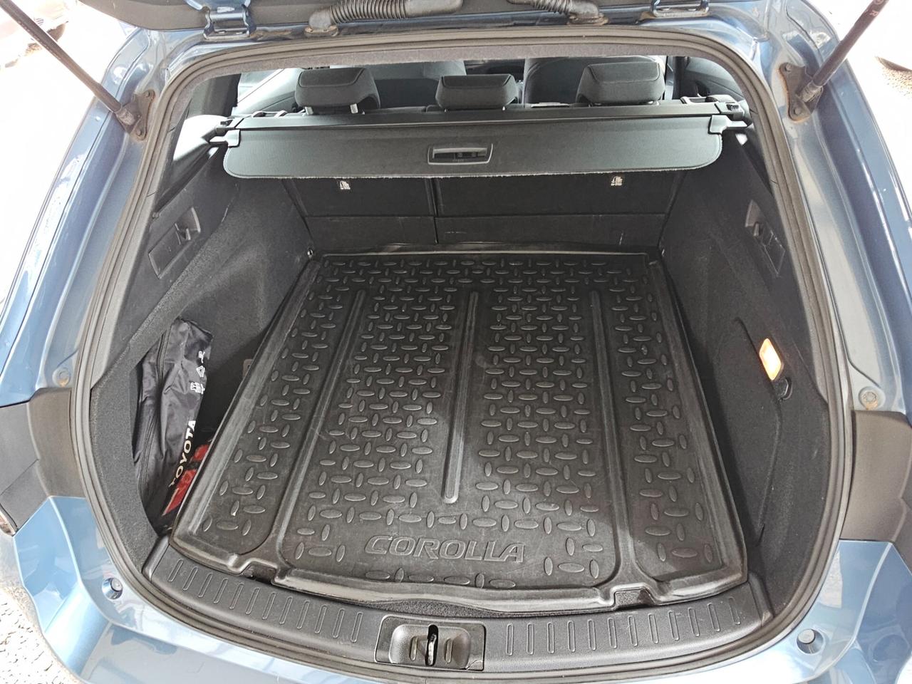 Toyota Corolla Touring Sports 2.0 Hybrid Business