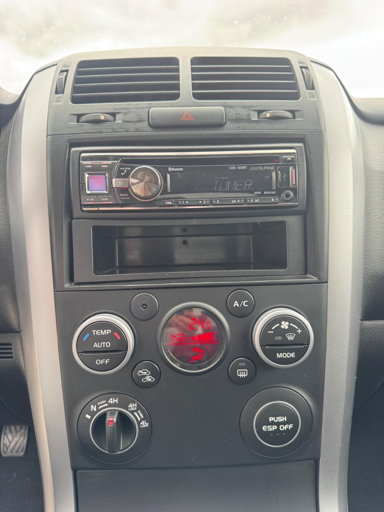Suzuki Grand Vitara 1.9 DDiS 3p. Special Edition