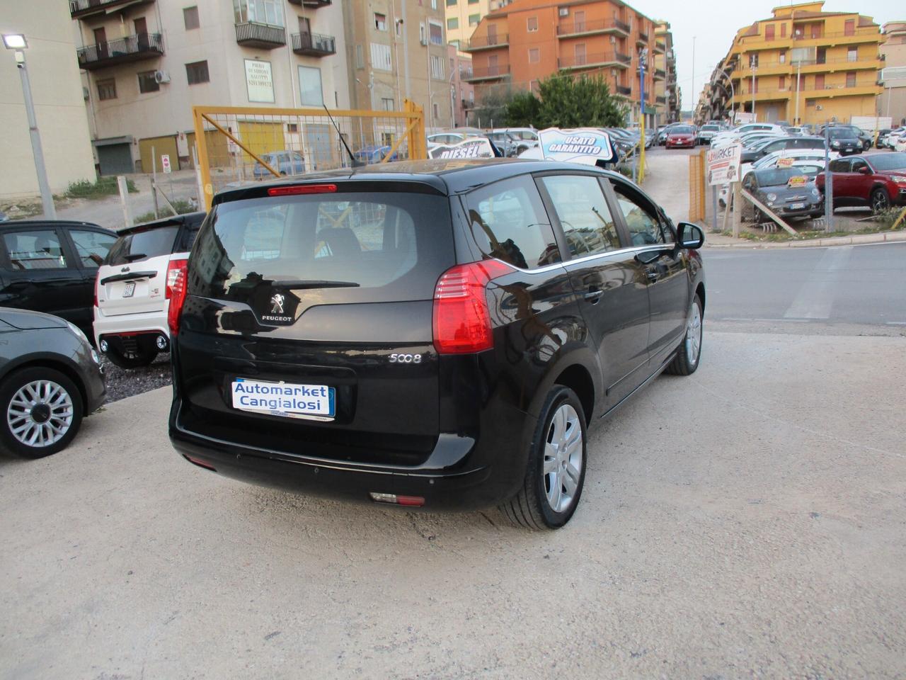 Peugeot 5008 1.6 HDi 115CV 7 POSTI MOLTO BELLO