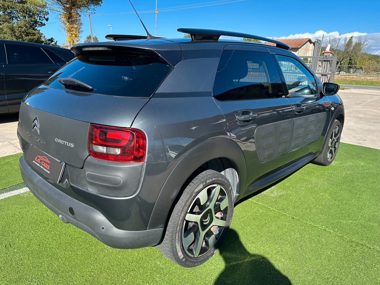 Citroen C4 CACTUS*1.6HDI*SHINE*92CV*AUT*NAVI*LED*KAMERA*NEOPA