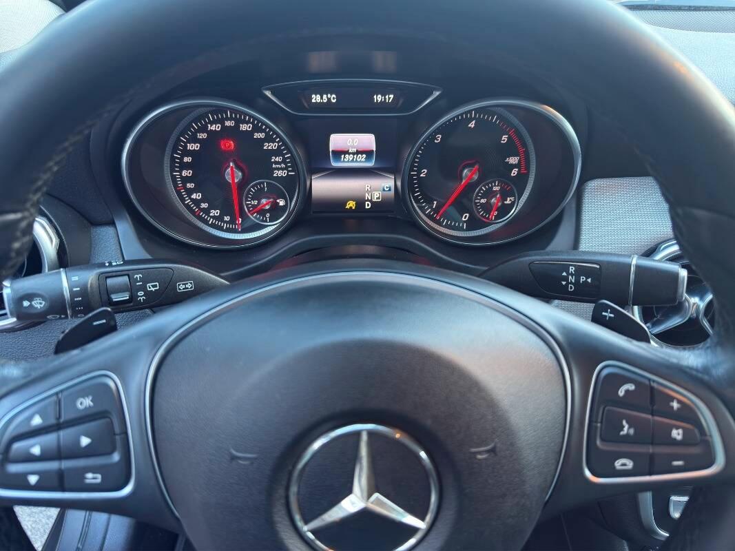 Mercedes Classe GLA 200 d Sport 4matic auto