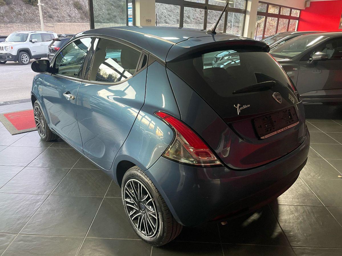 LANCIA YPSILON 1.0HYBRID 70cv