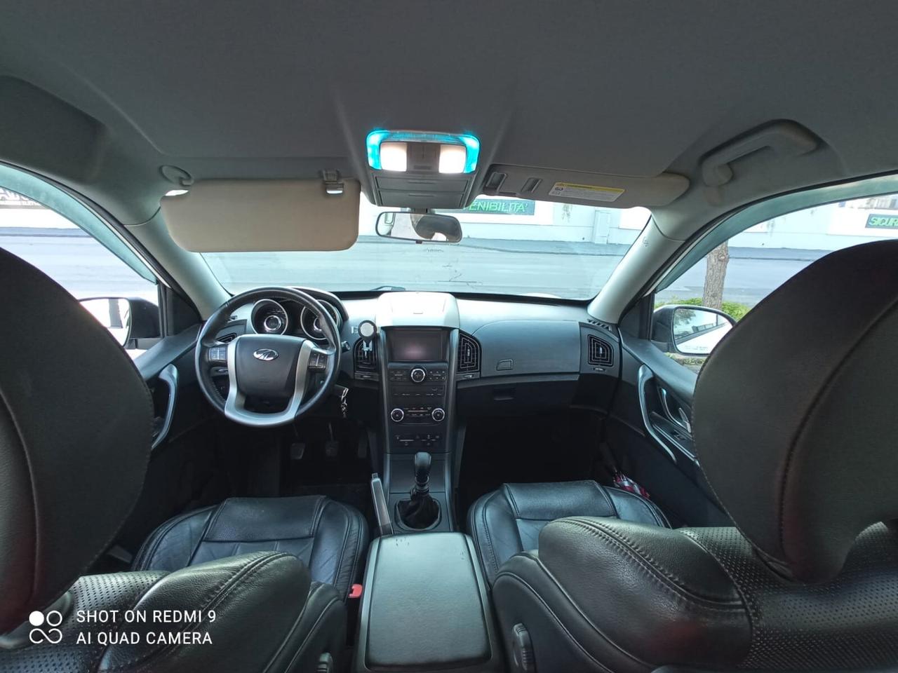 Mahindra XUV500 2.2 CDi 140cv (Motore Mercedes) FWD W8